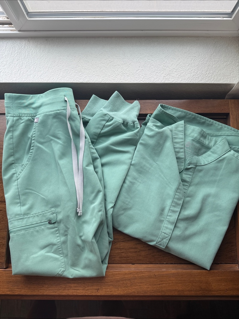 Figs Jade XS Women's Scrub Set Rafaela and Zamora Joggers